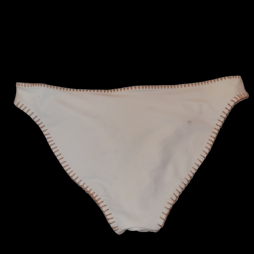 ELLE Jay Women's Stitched Bikini Bottom. Size Medium.  New With Tags $88 - Picture 3 of 4